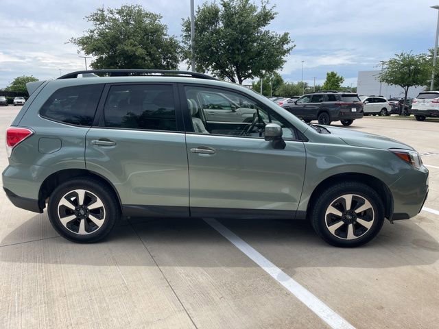 Used 2018 Subaru Forester 2.5i Premium AWD/4WD image 2