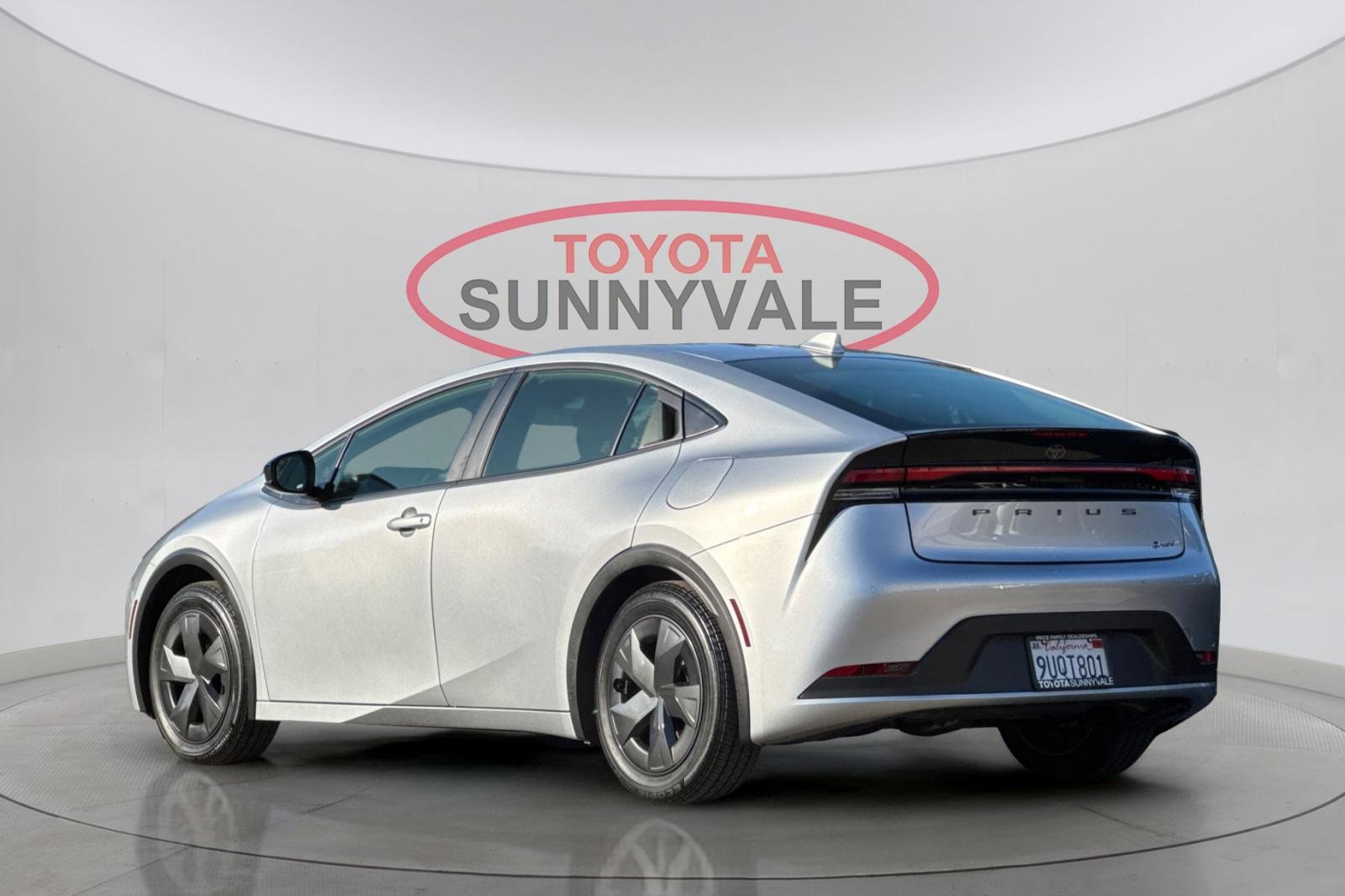 Certified 2025 Toyota Prius LE image 8