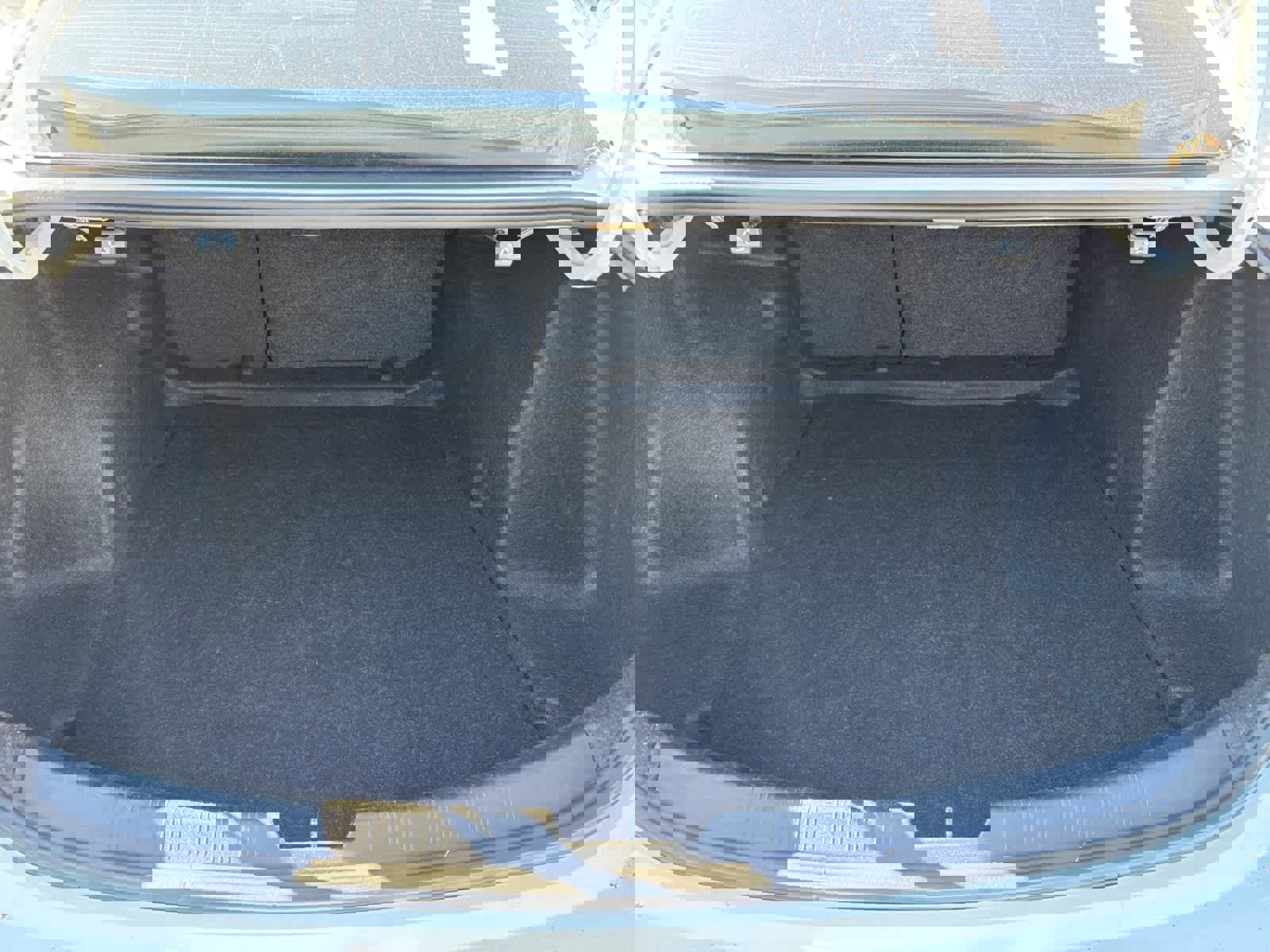 Used 2024 Chevrolet Malibu LT image 19