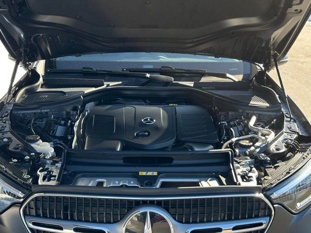 Used 2025 Mercedes-Benz GLC 300 4MATIC image 62