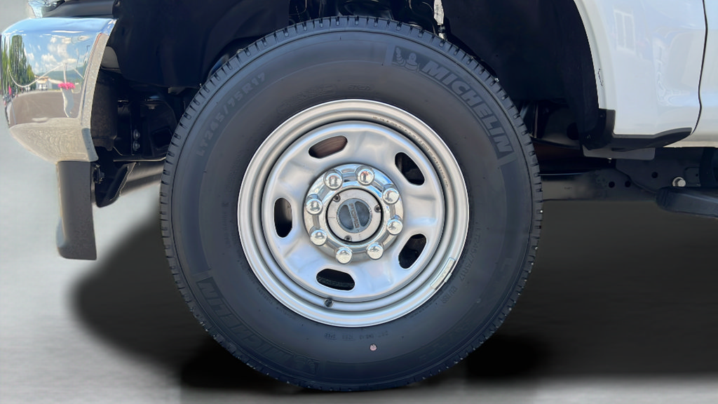 Used 2022 Ford F250 XL w/ Power Equipment Group AWD/4WD image 9
