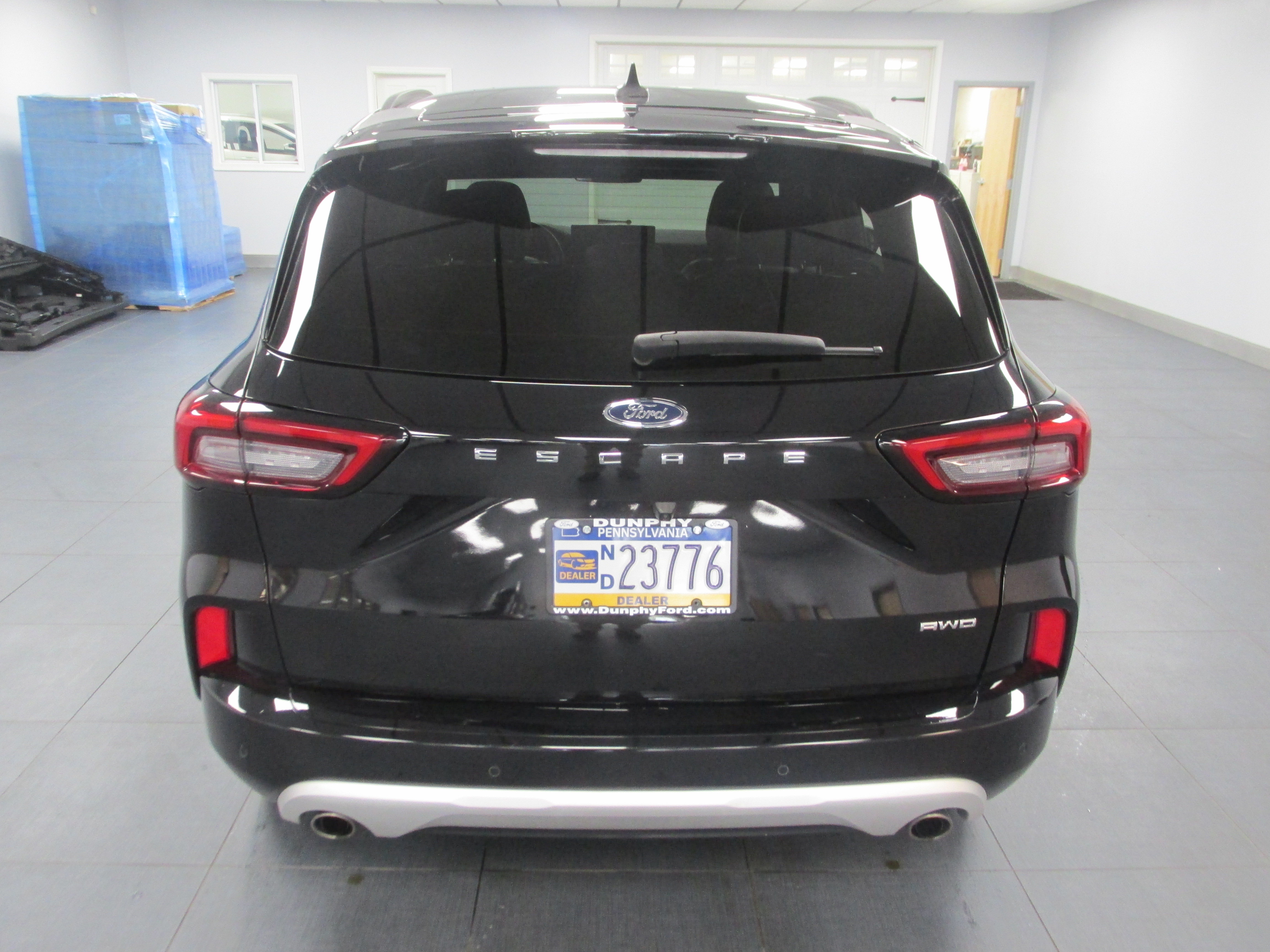 Used 2023 Ford Escape ST-Line w/ Tech Pack #1 AWD/4WD image 6