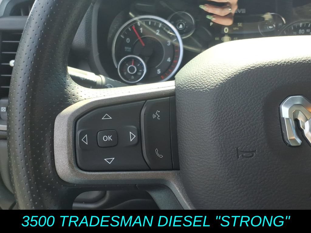 Used 2024 RAM 3500 Tradesman w/ Chrome Appearance Group AWD/4WD image 21