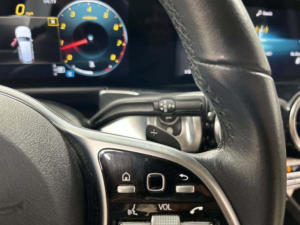 Used 2022 Mercedes-Benz GLB 250 4MATIC image 17