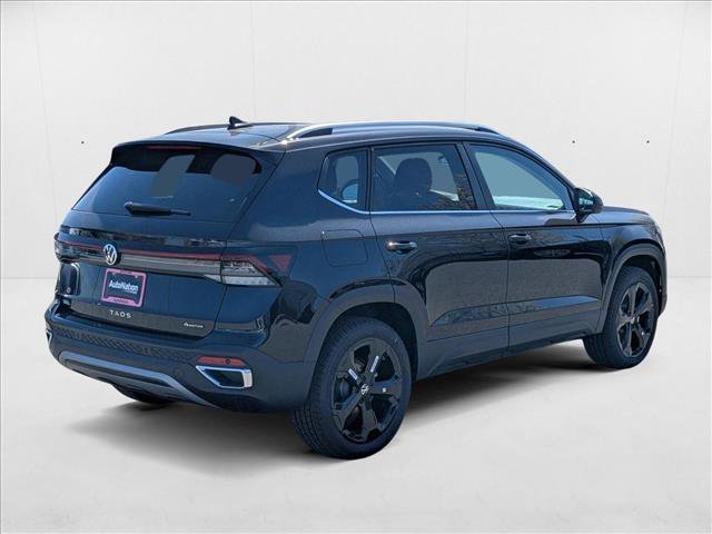 New 2025 Volkswagen Taos SEL image 2