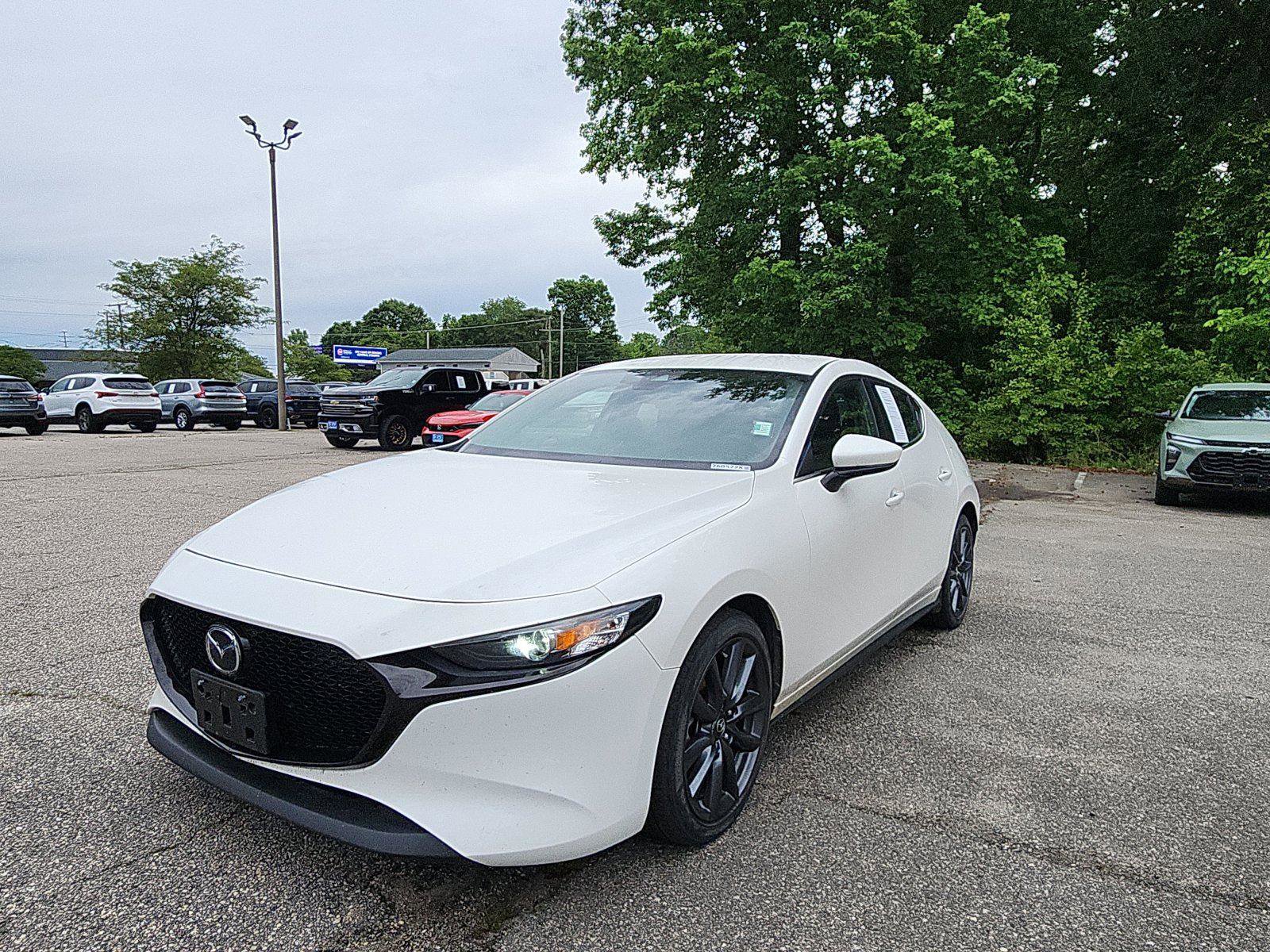Used 2019 MAZDA MAZDA3 AWD Hatchback w/ Preferred Pkg image 1