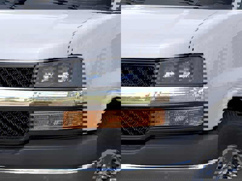 New 2025 Chevrolet Express 2500 w/ Driver Convenience Package image 10