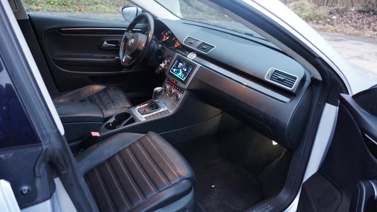Used 2014 Volkswagen CC Executive FWD image 13
