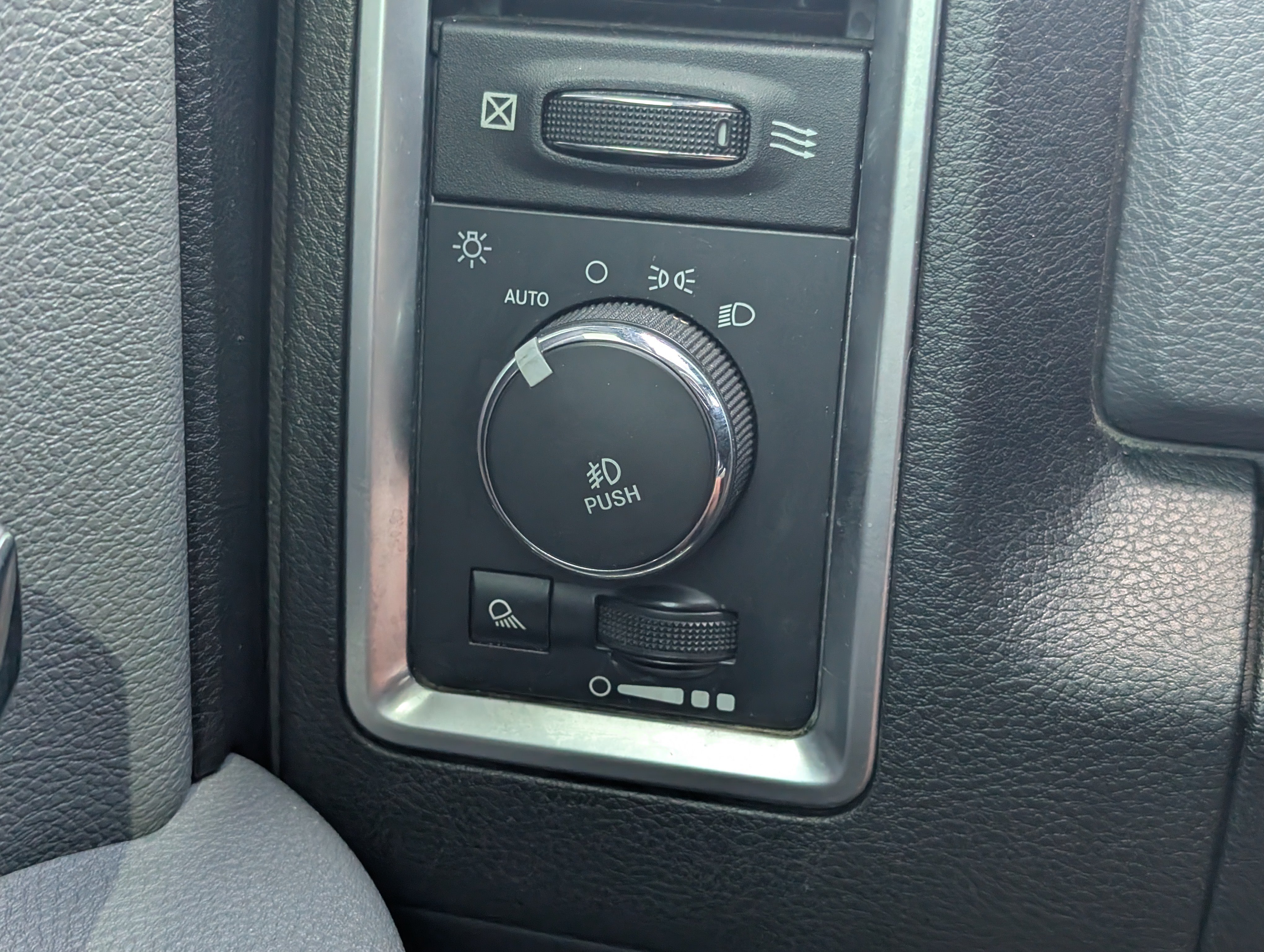 Used 2017 RAM 1500 Big Horn AWD/4WD image 14