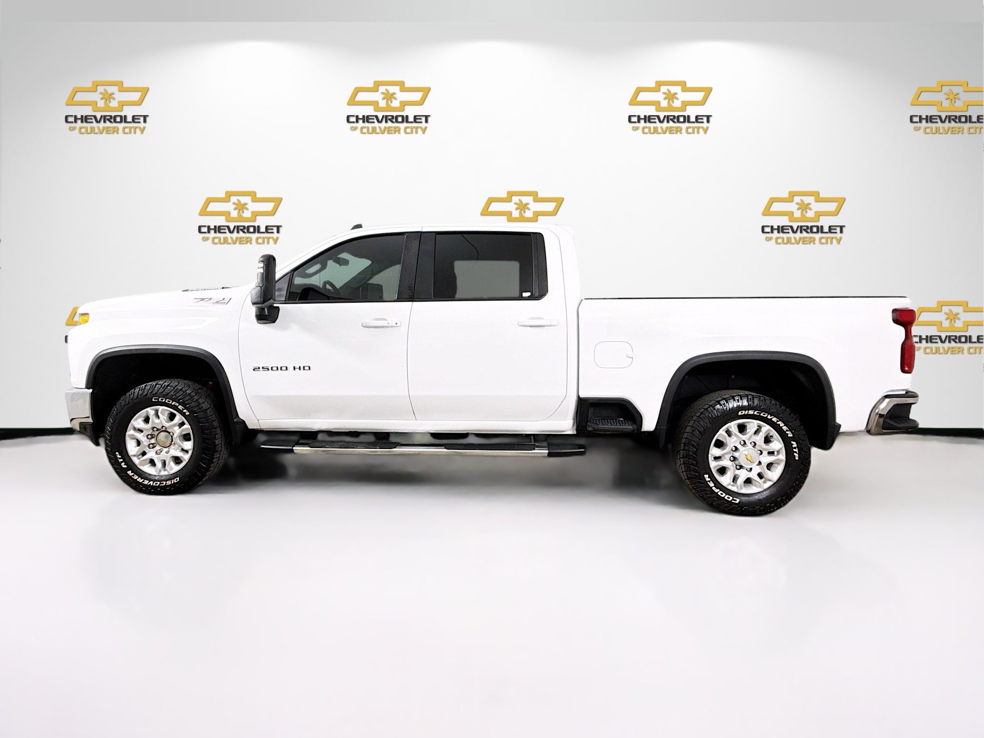 Used 2022 Chevrolet Silverado 2500 LT w/ Convenience Package AWD/4WD image 5
