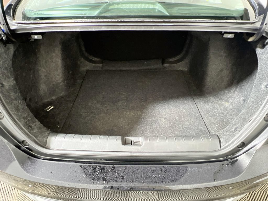 Used 2019 Honda Insight Touring image 24