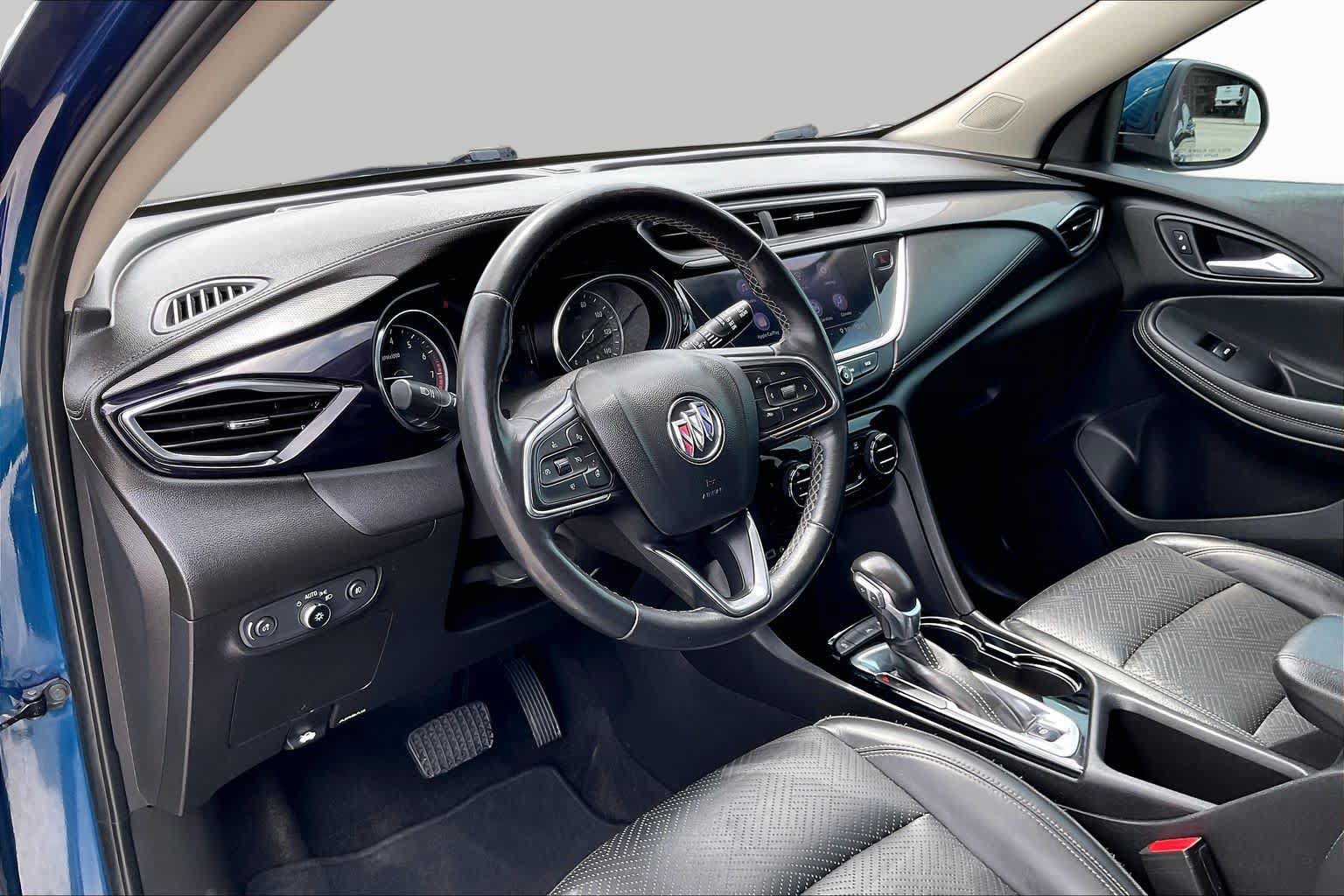 Used 2020 Buick Encore GX Essence FWD image 17