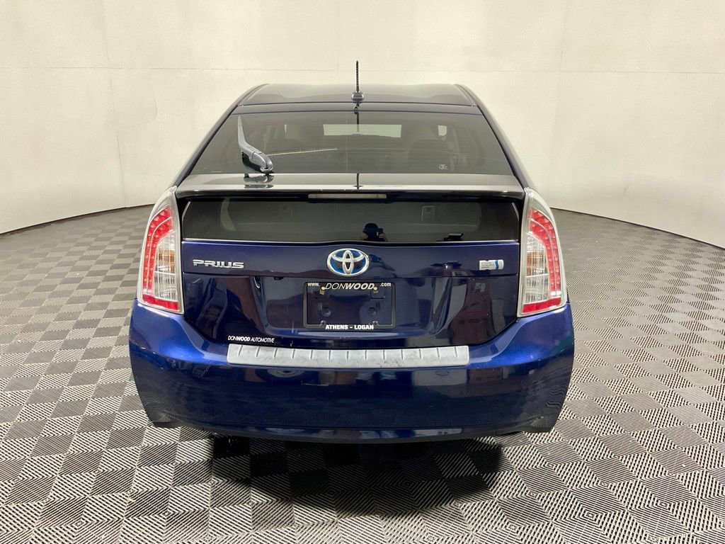 Used 2014 Toyota Prius Three FWD image 13