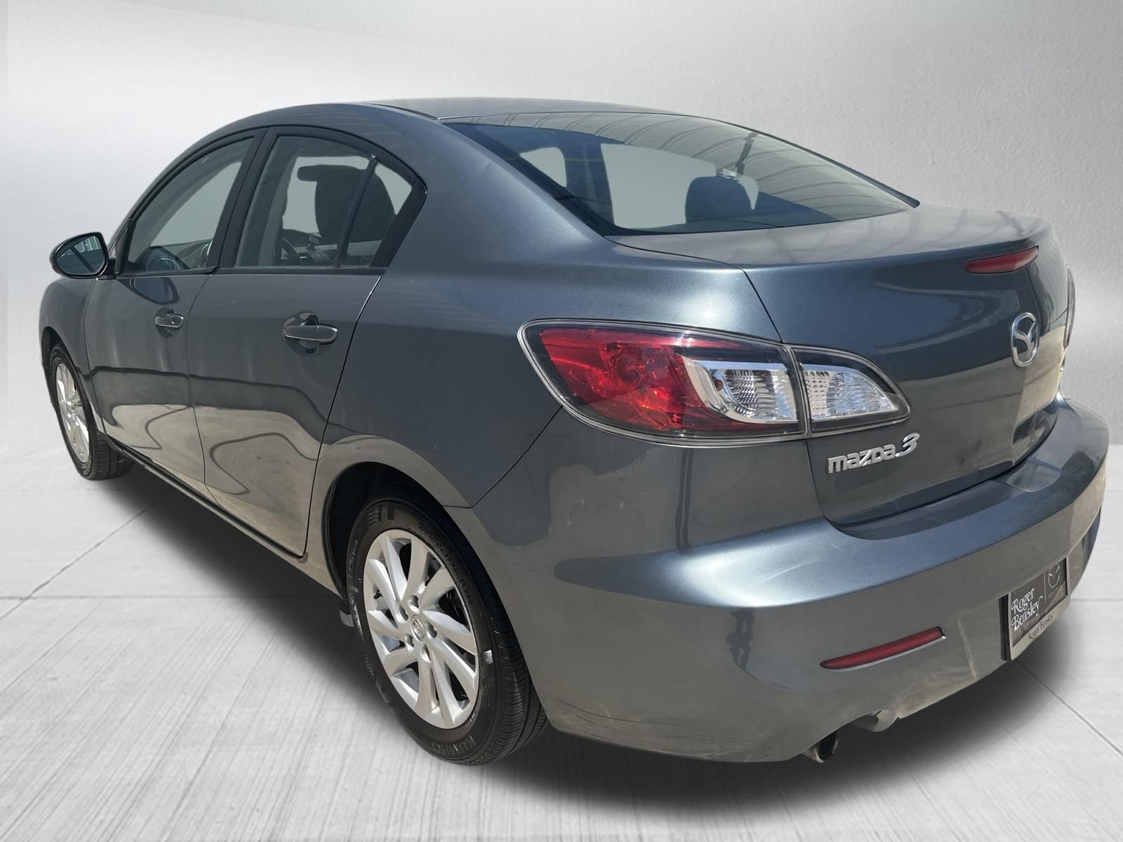 Used 2012 MAZDA MAZDA3 i Touring FWD image 5