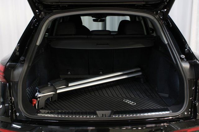 Used 2025 Audi Q5 Prestige image 30