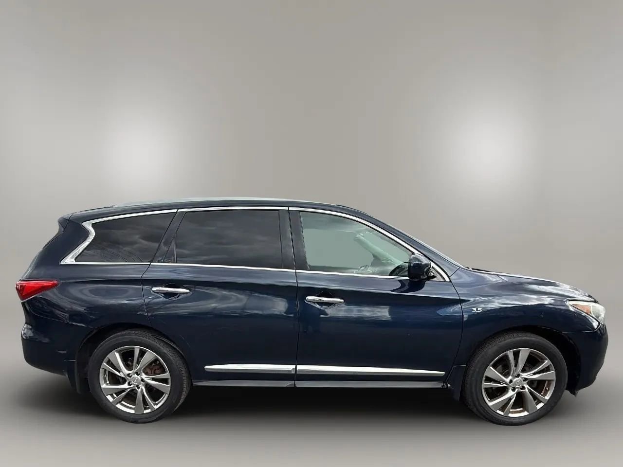 Used 2015 INFINITI QX60 AWD w/ Deluxe Touring Package image 6