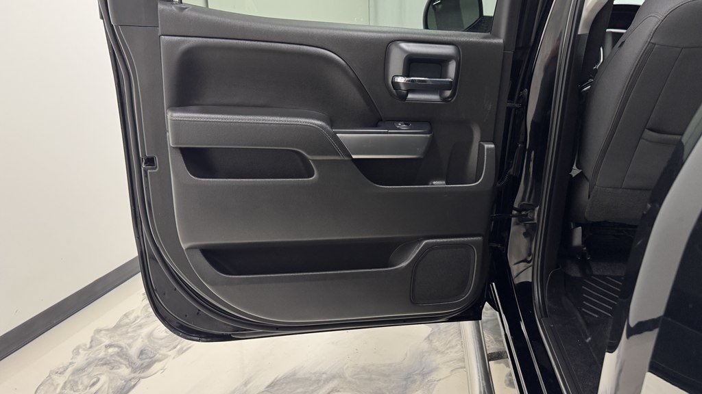 Used 2018 Chevrolet Silverado 1500 LT w/ All Star Edition AWD/4WD image 20