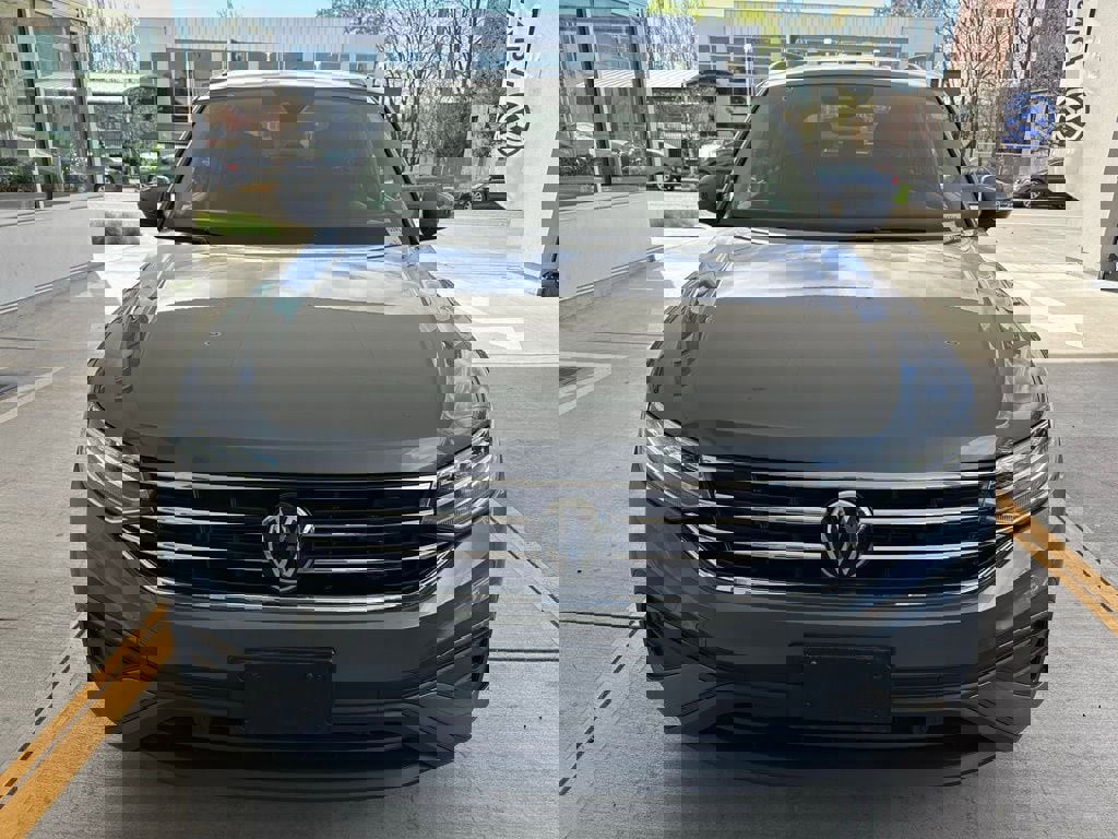 Used 2023 Volkswagen Tiguan S FWD image 2