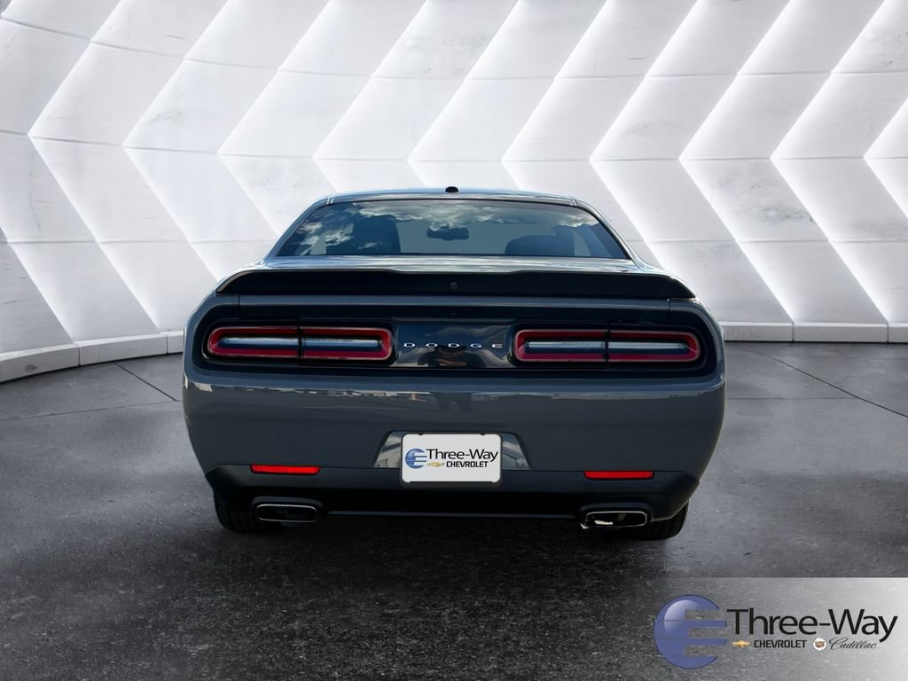 Used 2023 Dodge Challenger SXT image 4