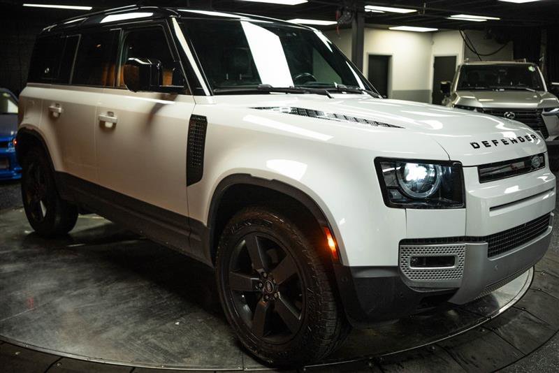 Used 2021 Land Rover Defender 110 S image 5