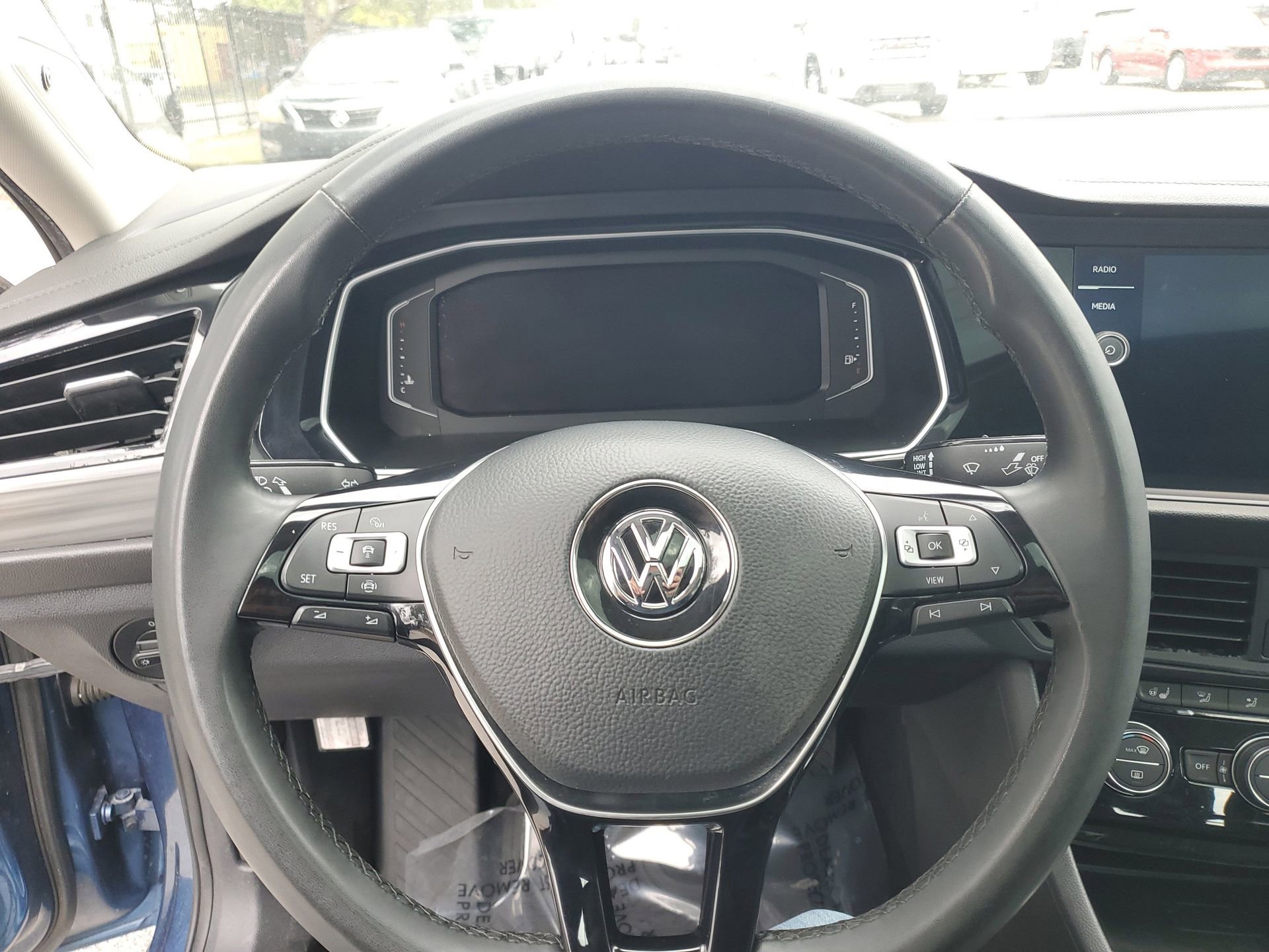 Used 2020 Volkswagen Jetta SEL image 18