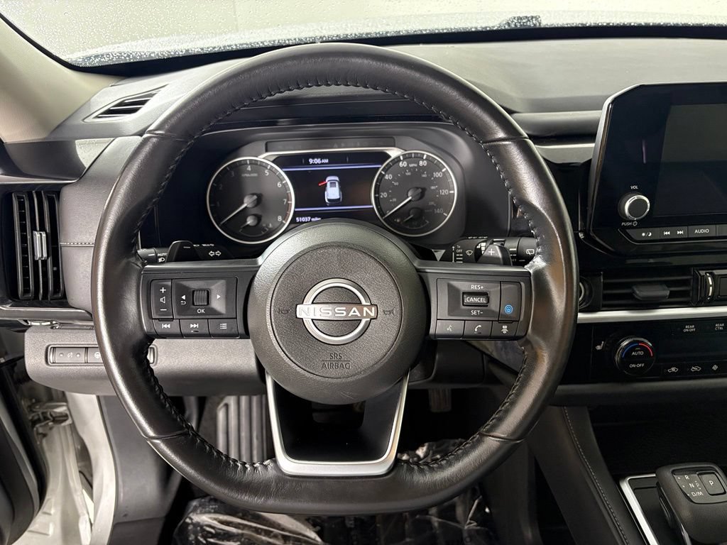 Used 2024 Nissan Pathfinder SV FWD image 24
