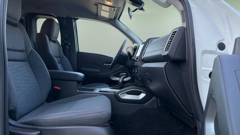 Certified 2024 Nissan Frontier SV w/ Technology Package image 11