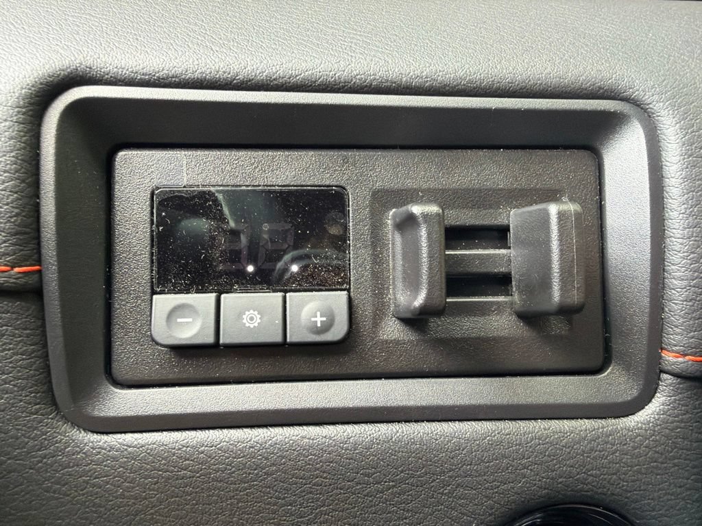 Used 2026 Nissan Armada PRO-4X w/ Captain's Chari Seat Package AWD/4WD image 33