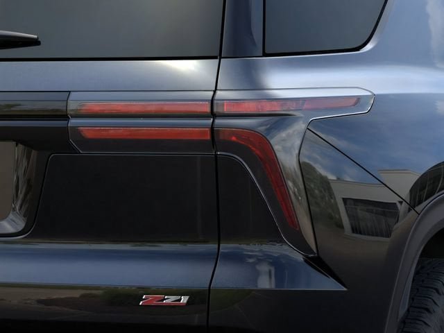New 2026 Chevrolet Traverse Z71 w/ Enhanced Driving Package AWD/4WD image 11