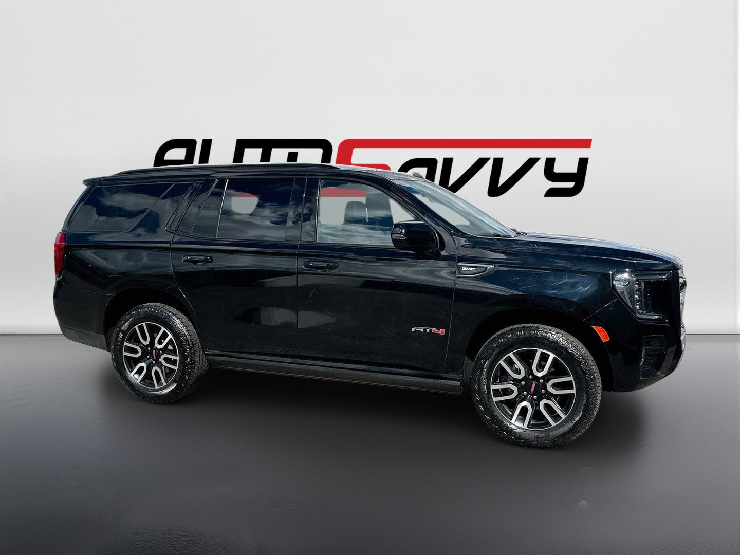 Used 2024 GMC Yukon AT4 AWD/4WD image 8