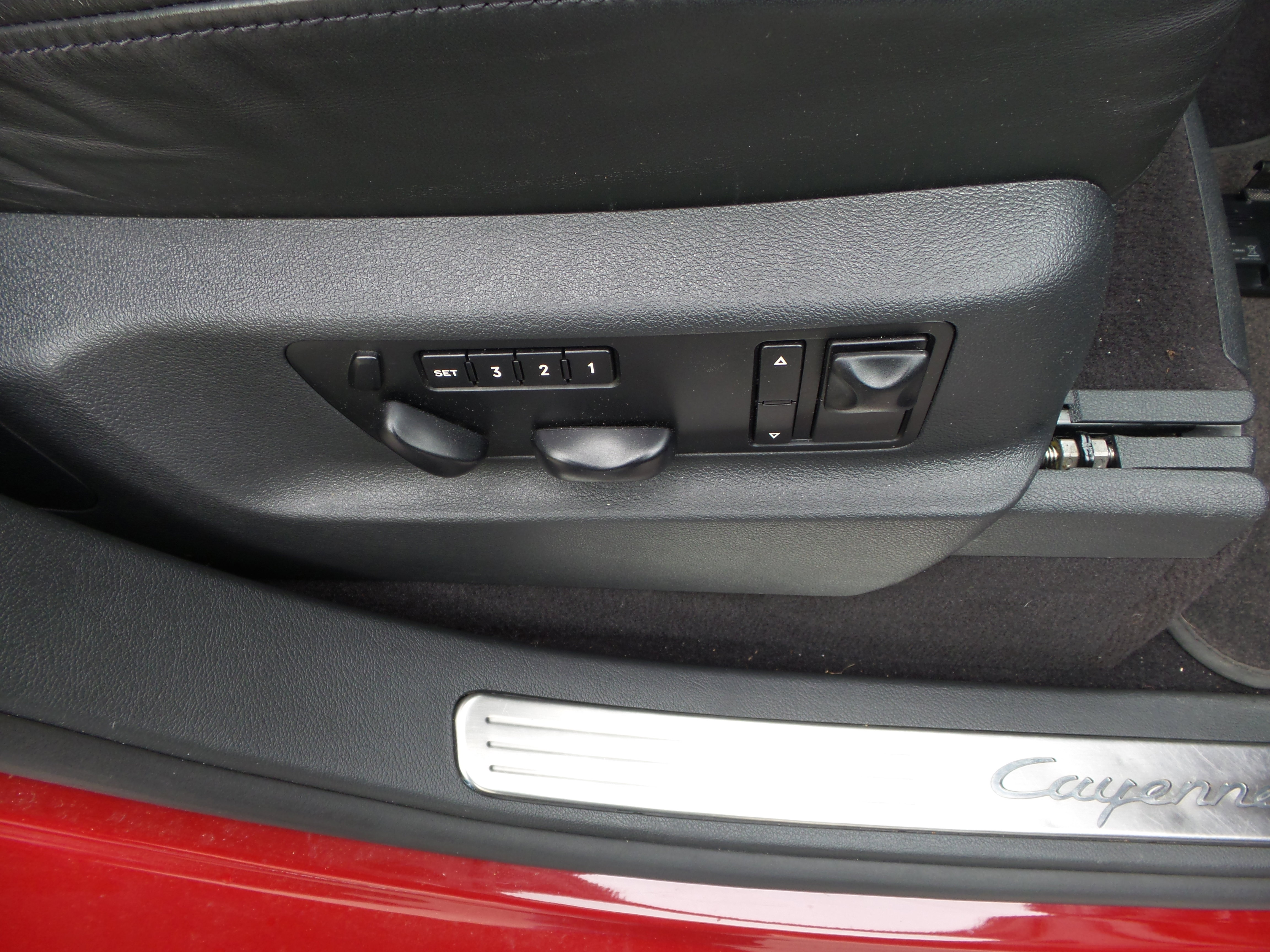 Used 2009 Porsche Cayenne GTS AWD/4WD image 60