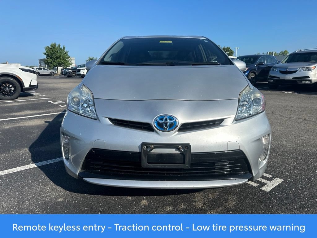 Used 2015 Toyota Prius Three FWD image 2