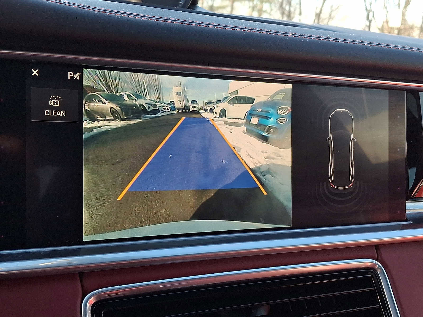 Used 2018 Porsche Panamera 4 image 16