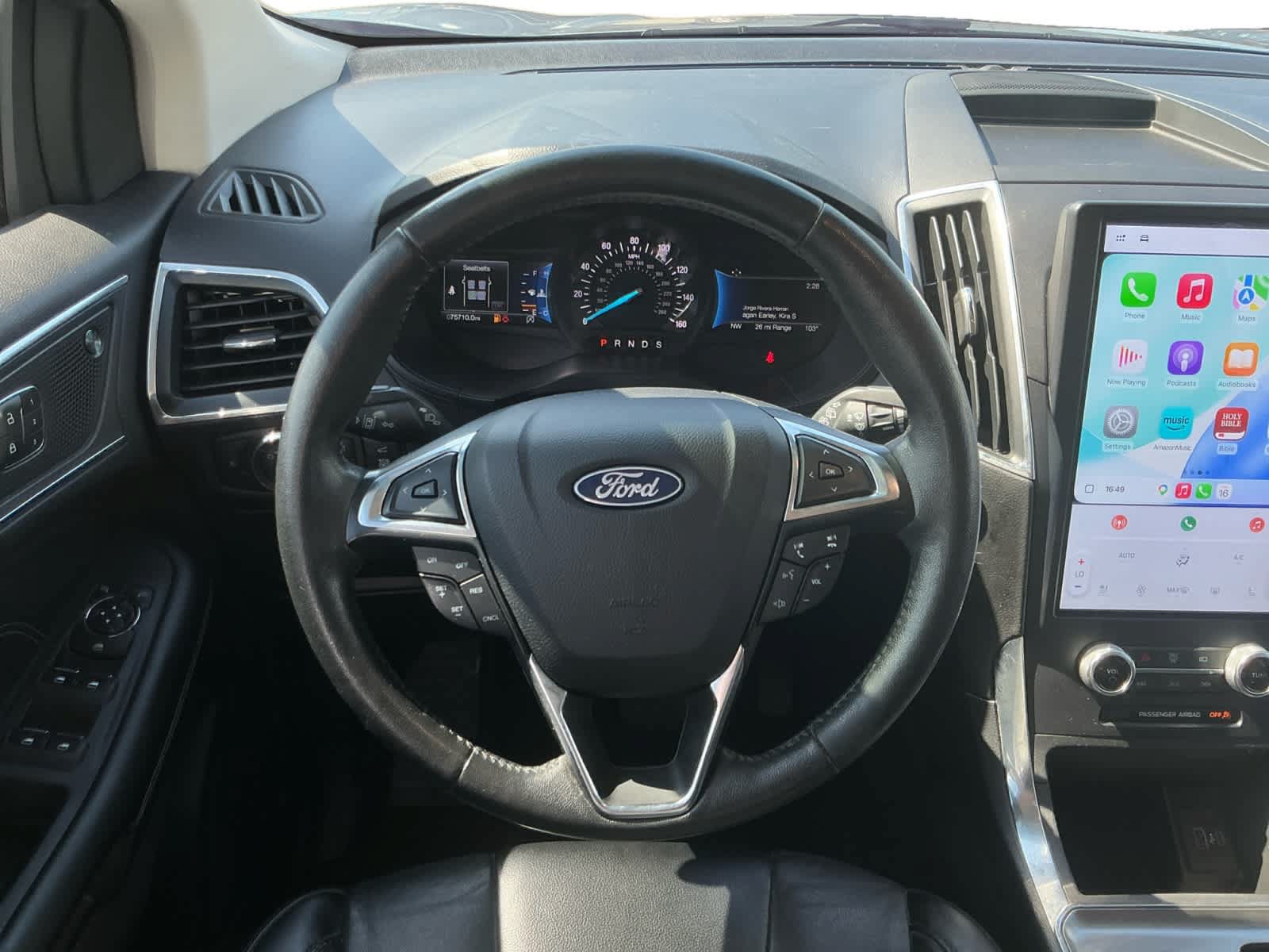 Used 2022 Ford Edge Titanium AWD/4WD image 12