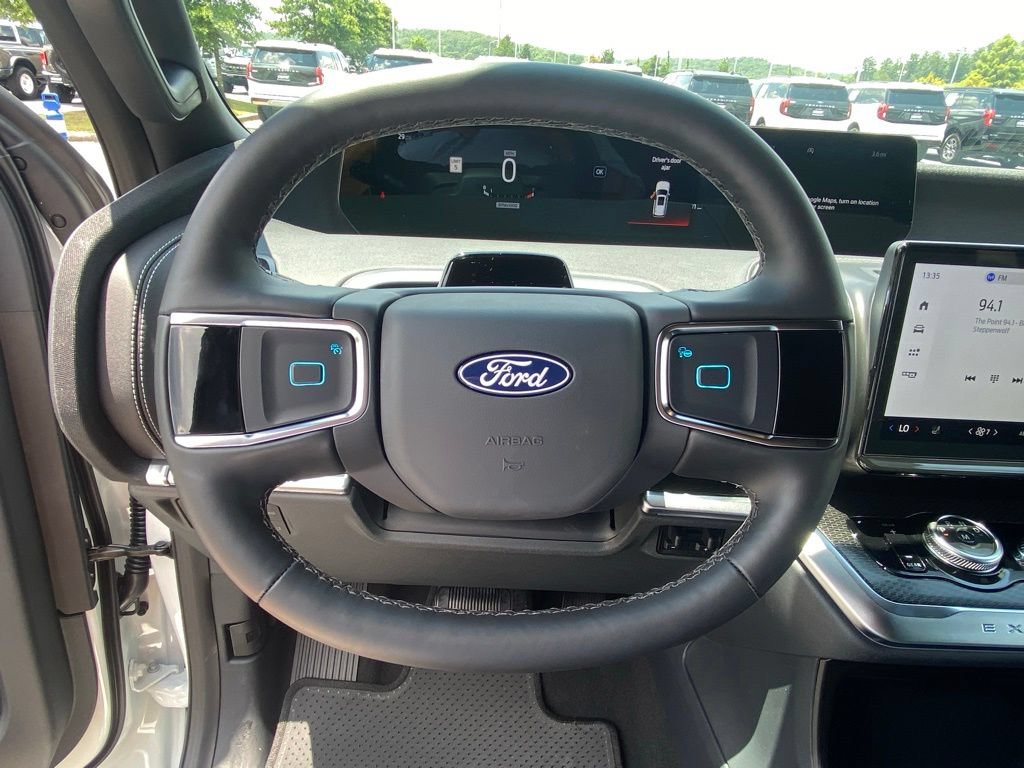 New 2027 Ford Expedition Platinum w/ Stealth Performance Package AWD/4WD image 13
