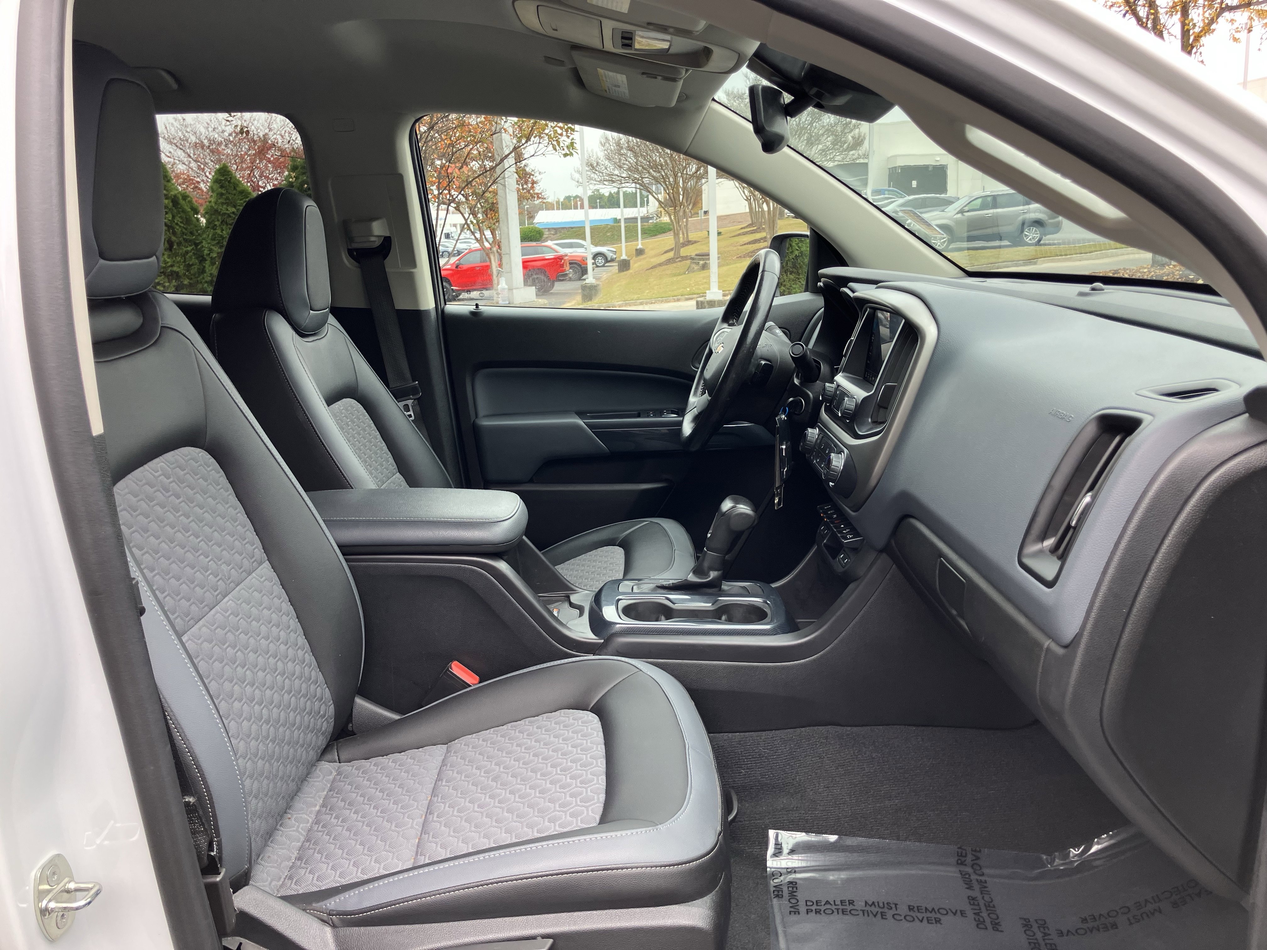 Used 2021 Chevrolet Colorado Z71 w/ Safety Package image 32