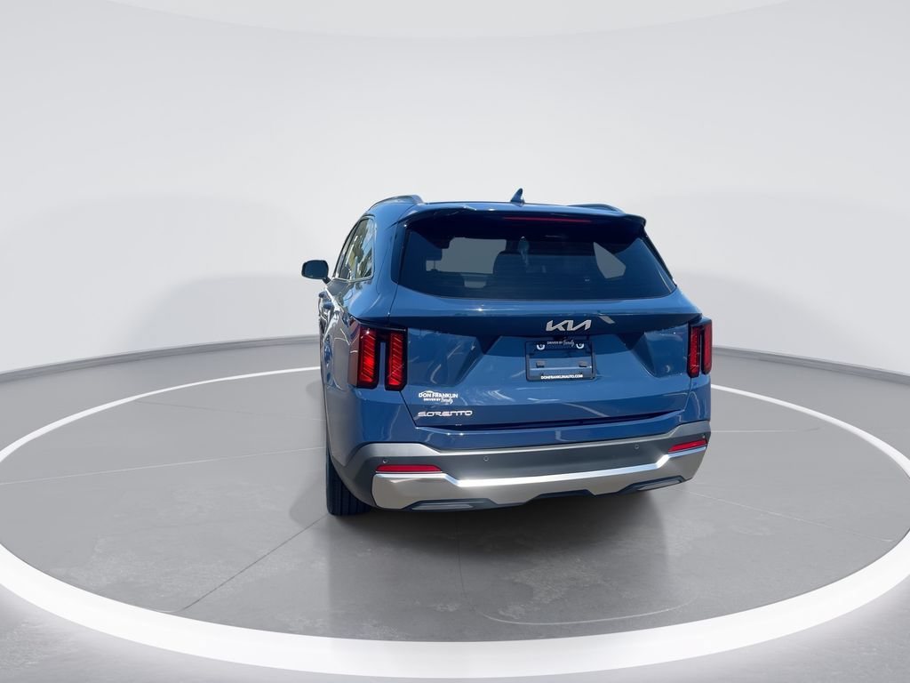 Used 2025 Kia Sorento EX w/ Panoramic Sunroof Package FWD image 7