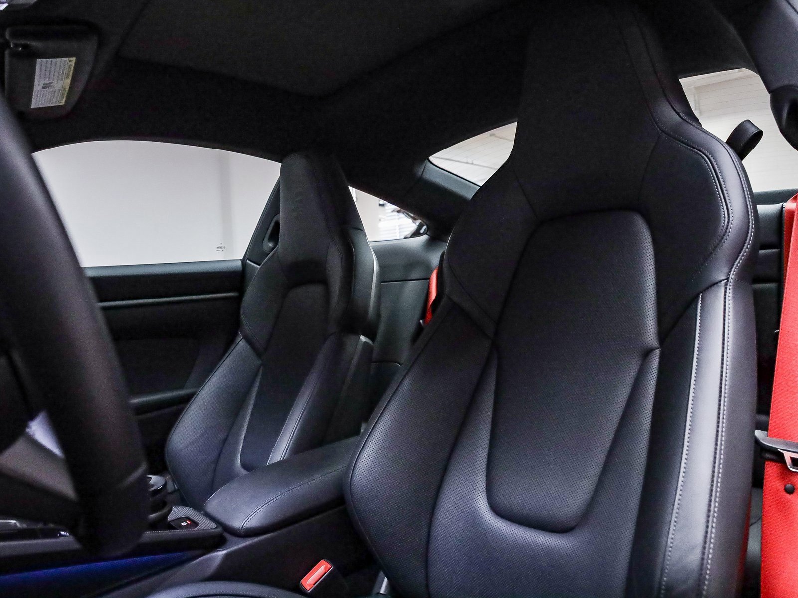 Certified 2025 Porsche 911 Carrera T image 5