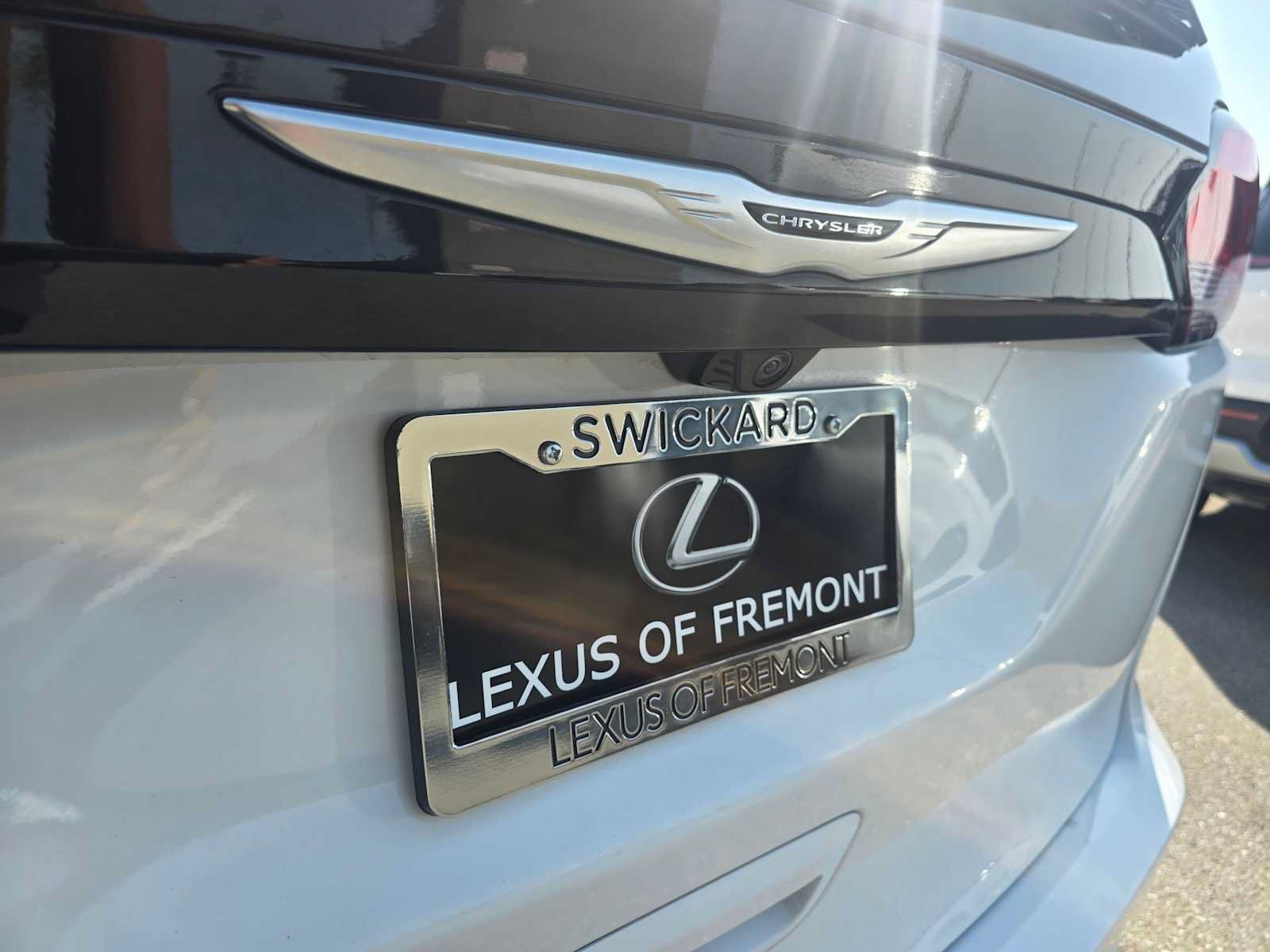 Used 2023 Chrysler Voyager LX FWD image 14