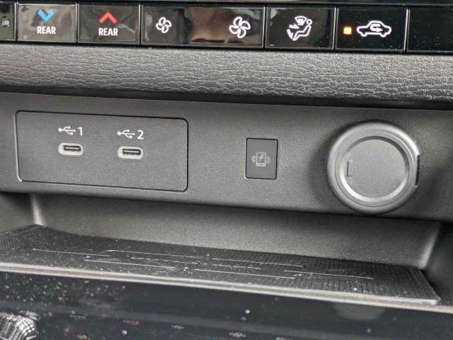 New 2026 Mitsubishi Outlander SEL Black Edition FWD image 31