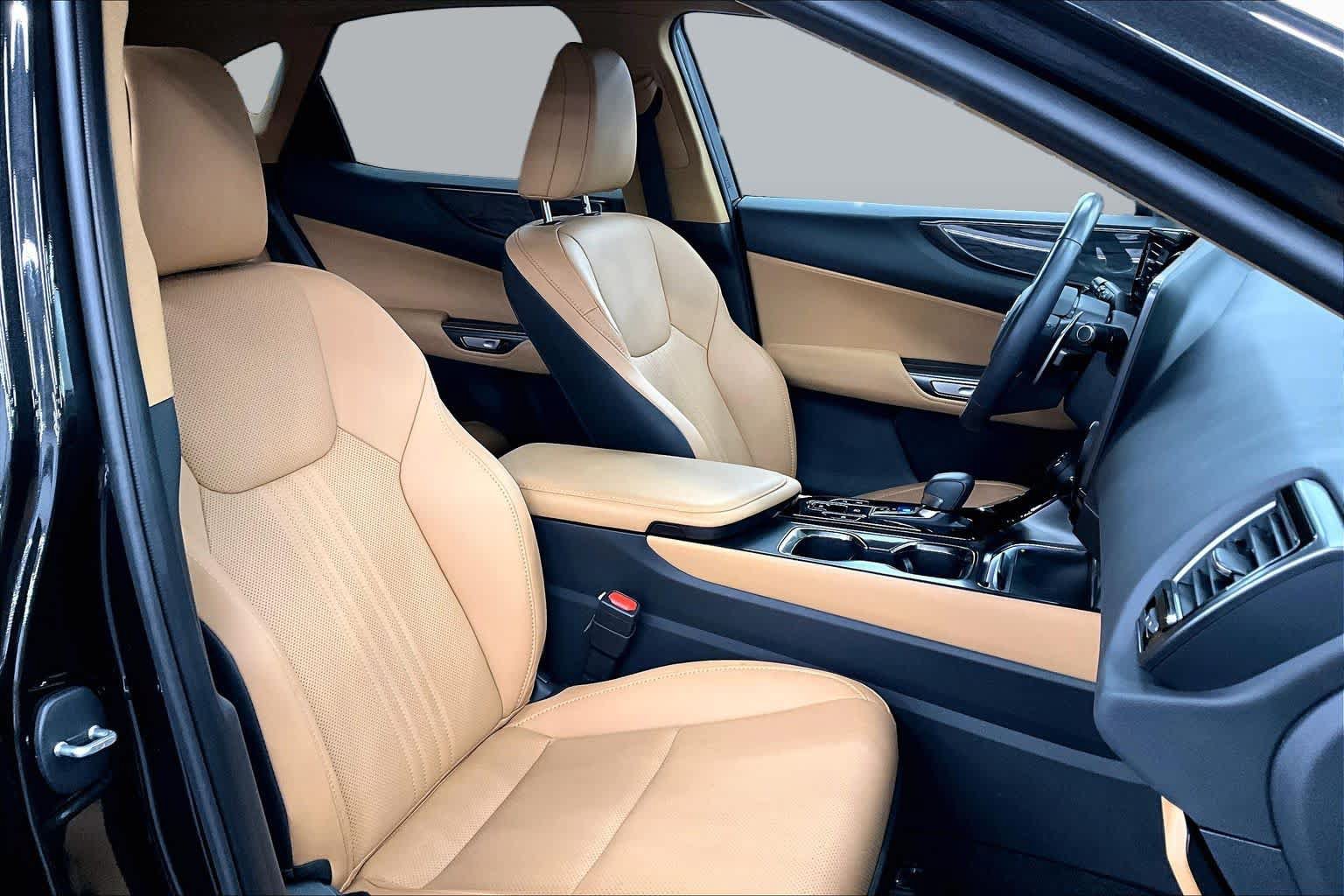 Used 2026 Lexus NX 350h AWD w/ Accessory Package (2T) image 9