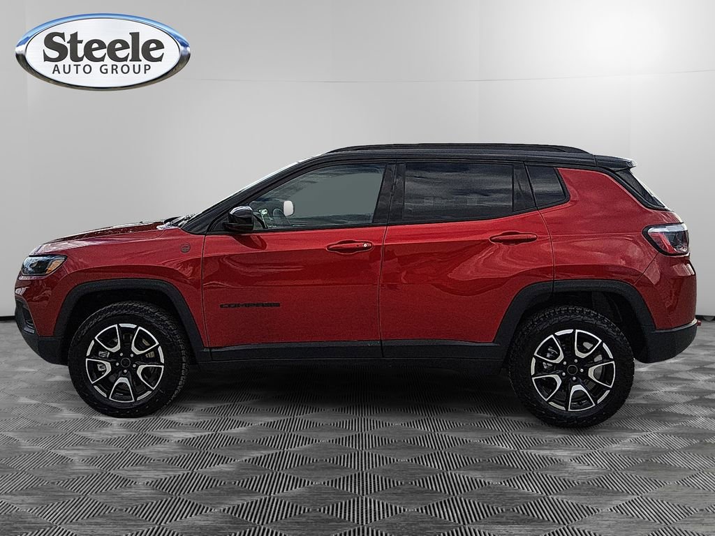 Used 2026 Jeep Compass Trailhawk image 2
