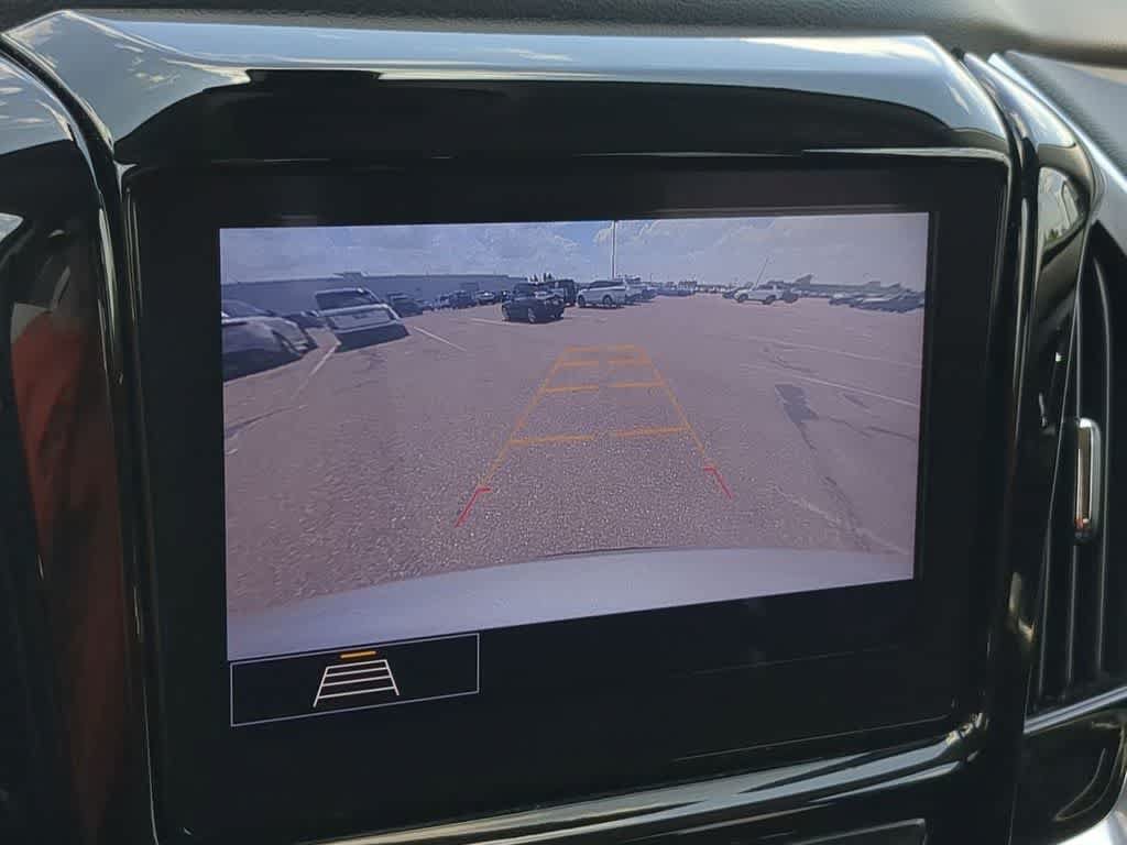 Used 2020 Chevrolet Traverse LT FWD image 27