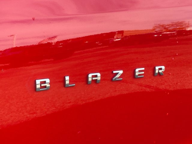 Used 2023 Chevrolet Blazer LT w/ LPO, Black Grille Bar Package AWD/4WD image 29