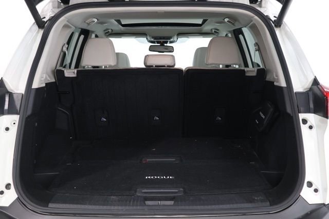 Used 2023 Nissan Rogue SL w/ SL Premium Package image 31
