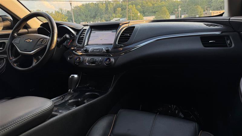 Used 2018 Chevrolet Impala Premier FWD image 34