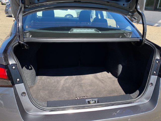 Used 2024 Nissan Versa SV FWD image 21