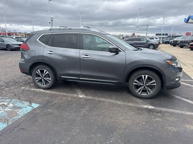 Used 2017 Nissan Rogue SL w/ SL Premium Package image 8