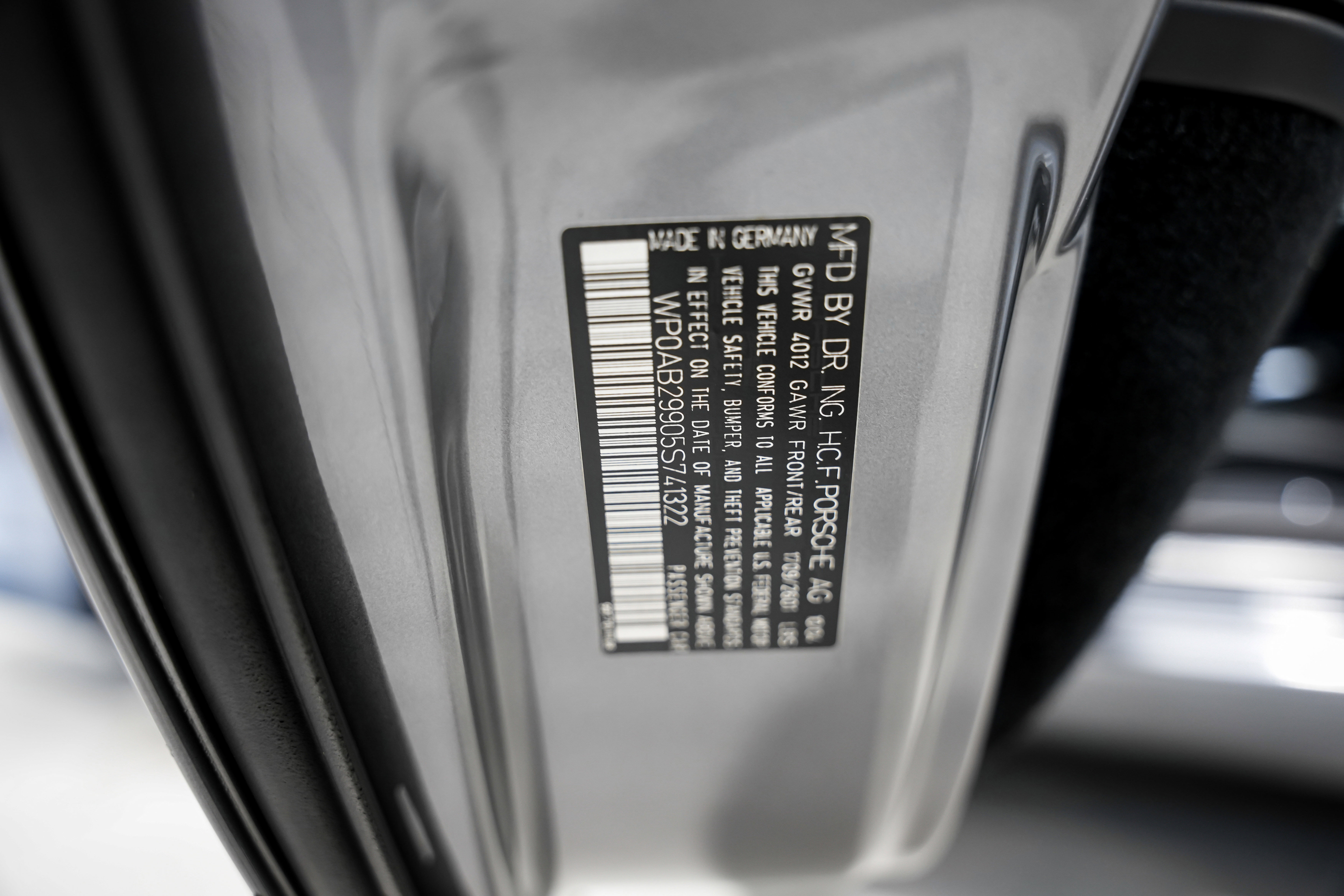 Used 2005 Porsche 911 Carrera S RWD image 44