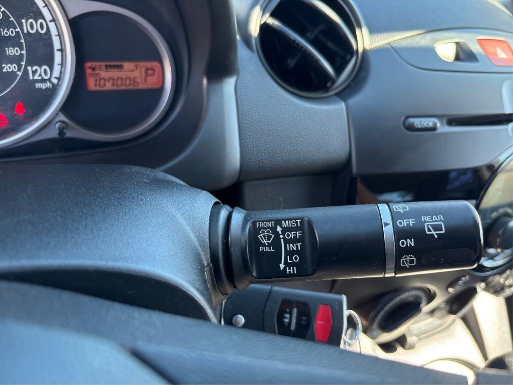 Used 2012 MAZDA MAZDA2 Sport FWD image 39
